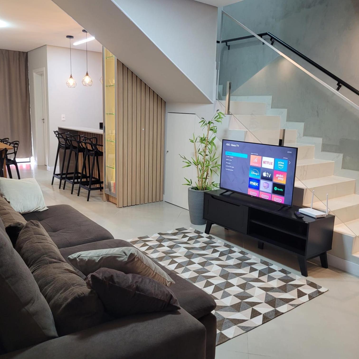 Casa de Férias Casa Duplex A 1km Do Beto Carrero E 200m Da